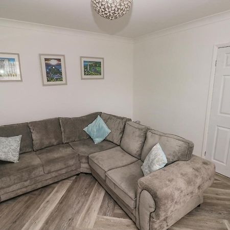 Cwtch Ar Y Mor Villa Burry Port Exterior photo